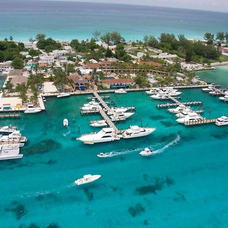 Bimini Big Game Club Resort & Marina Алис Таун Екстериор снимка